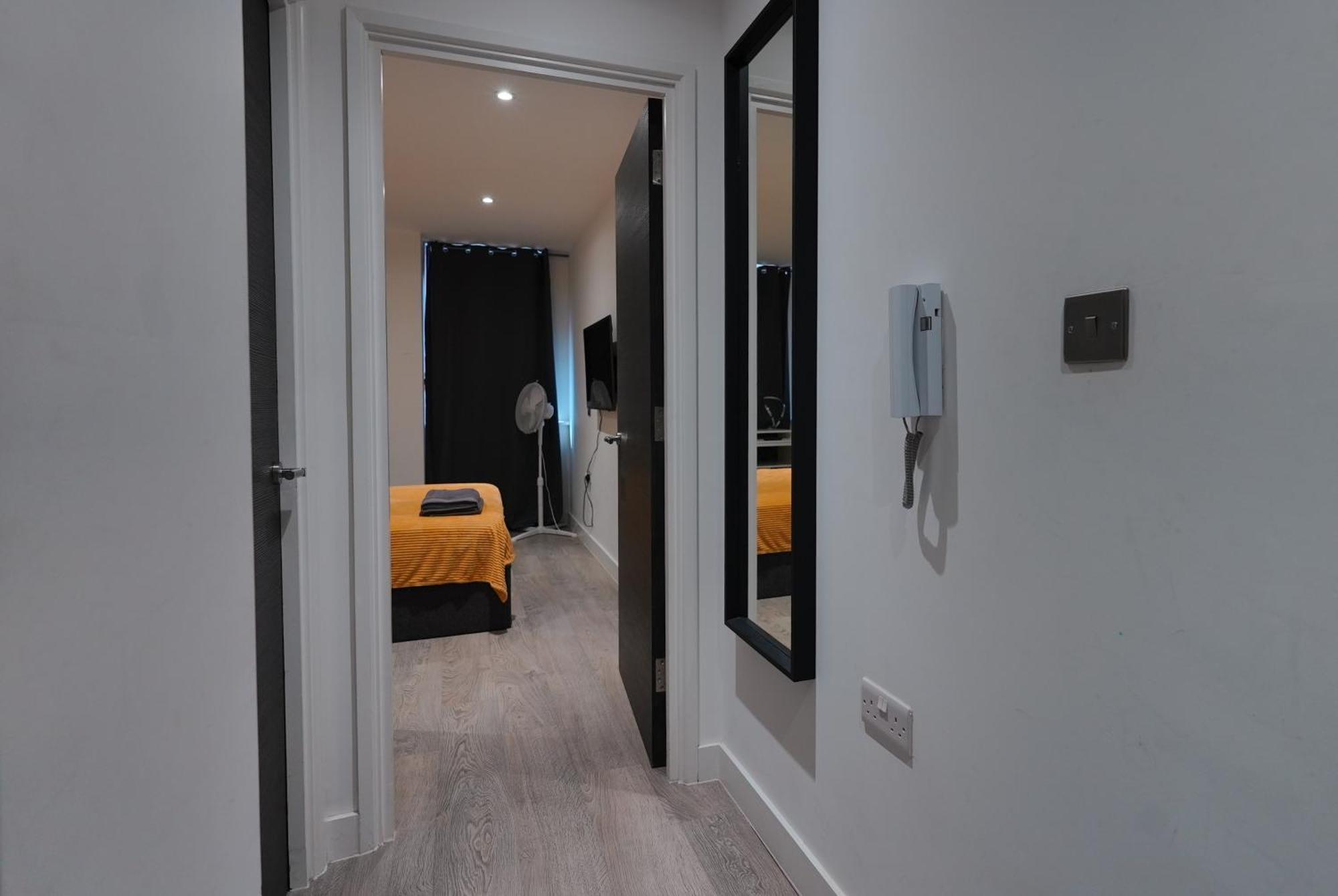 Smart Apartment Close To Watford Atria And Station Ngoại thất bức ảnh